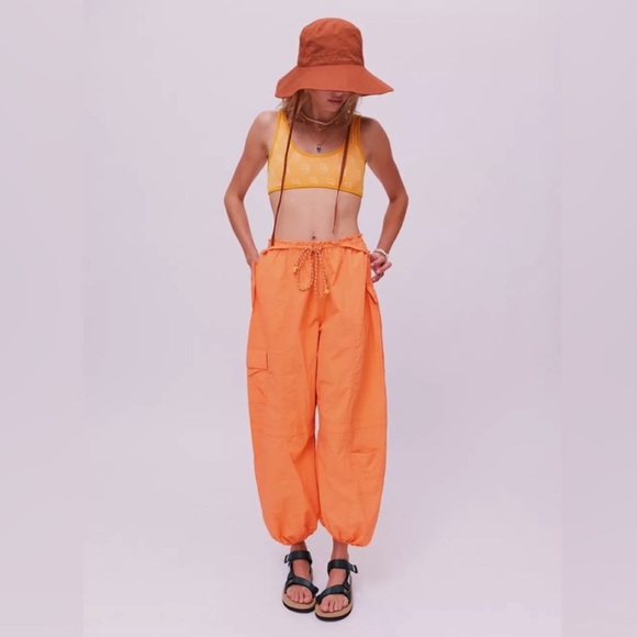 NEW Urban Outfitters | UO Waylan Nylon Jogger Pant Neon Orange Parachute Pants - Picture 4 of 9